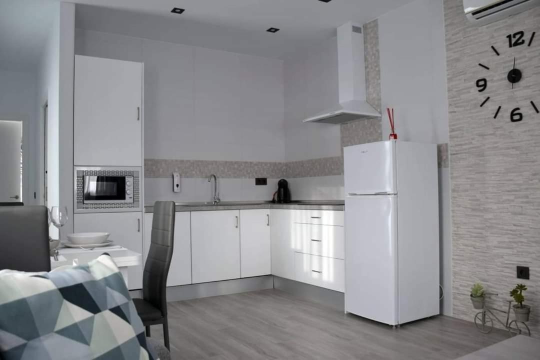 Lola, Con Jacuzzi Appartement *